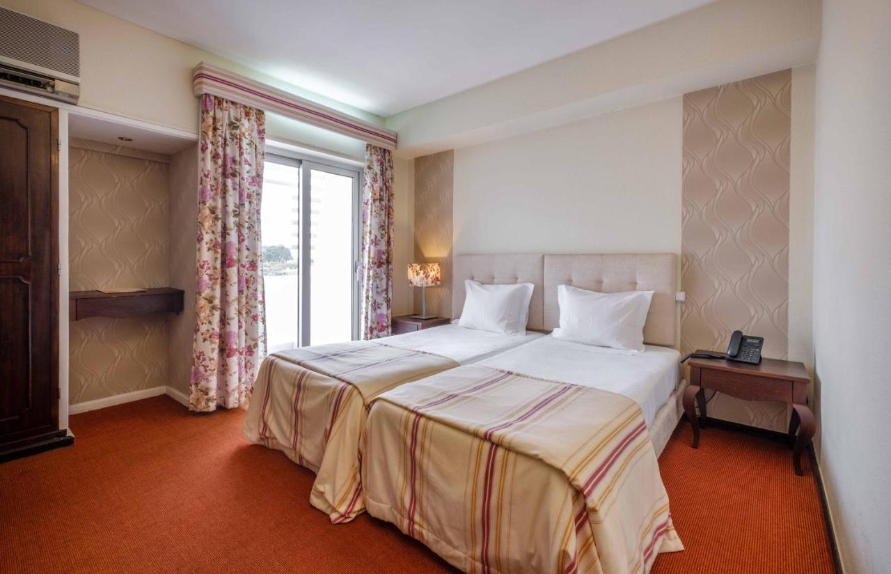 Catolica Hotel ファティマ エクステリア 写真